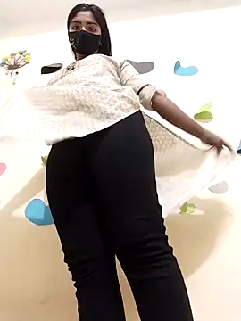 Lina-Rose online show from March 2025 12:53:02 PM