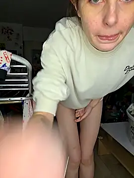 chachalette444 online show from February 2026 01:29:02 PM