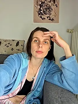 chachalette444 online show from February 2026 01:31:02 PM