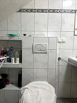 Snapshot of happyandsweet chatting on December 2025 08:26:01 PM happyandsweet online show from December 2025 08:26:01 PM