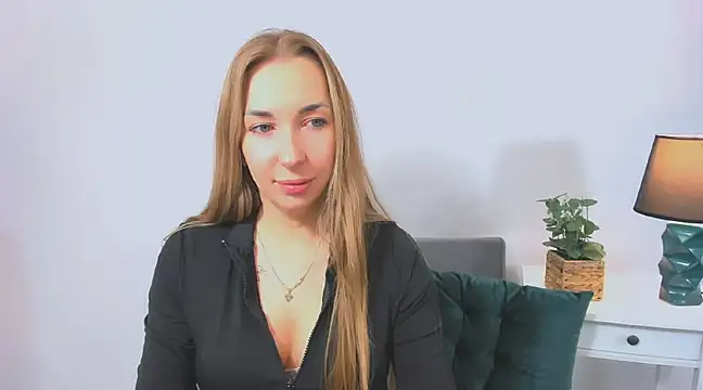 Snapshot of AriaDesire chatting on March 2025 07:16:02 AM AriaDesire online show from March 2025 07:16:02 AM