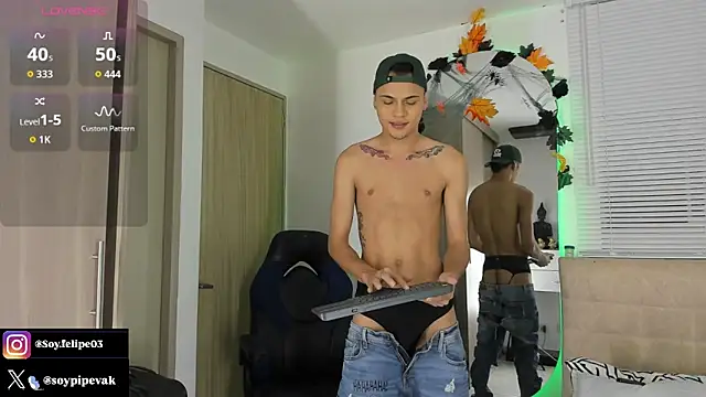 soyander03  online show from October 2025 10:27:01 AM