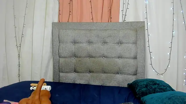 valentina 0  online show from February 2025 09:31:01 AM