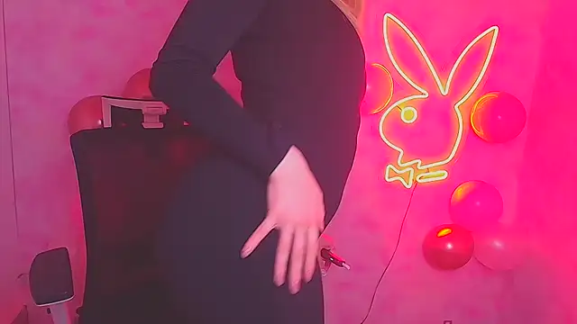 Milka kiss  online show from February 2025 03:56:02 PM