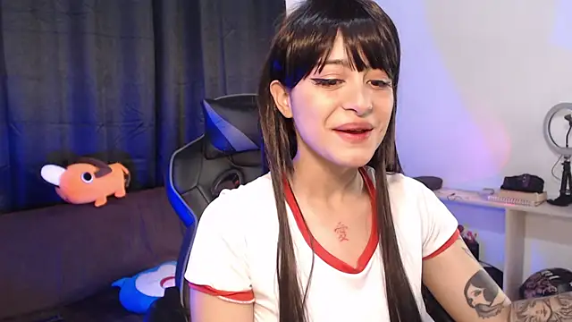 liz-beths online show from November 2025 11:38:01 PM