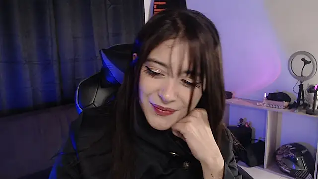 liz-beths online show from November 2025 12:47:01 AM