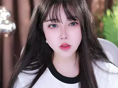 Qiaoqiao  online show from March 2025 10:54:02 AM