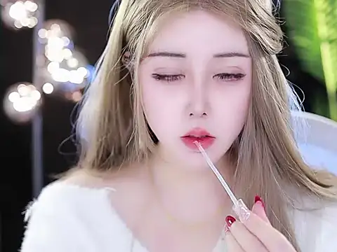 Qiaoqiao  online show from March 2025 04:14:02 PM