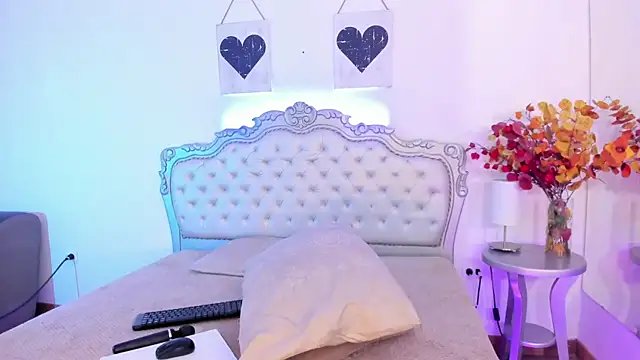 NiaColusi online show from February 2025 11:22:02 PM