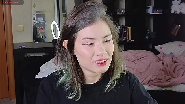 Snapshot of alicekiit chatting on October 2025 05:05:01 AM alicekiit online show from October 2025 05:05:01 AM