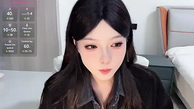 Snapshot of Q-ing chatting on January 2025 06:48:02 AM Q-ing online show from January 2025 06:48:02 AM