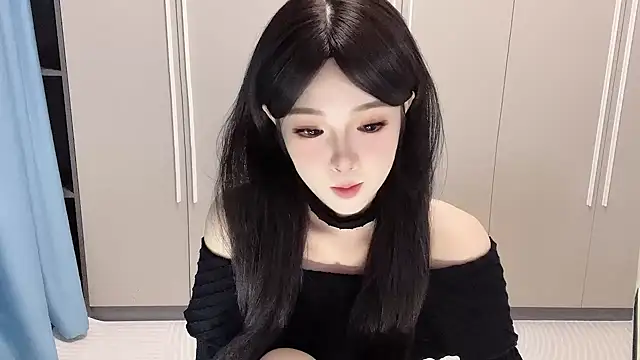 Snapshot of Q-ing chatting on November 2025 12:39:02 PM Q-ing online show from November 2025 12:39:02 PM