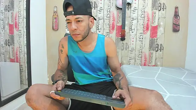 Andrey u92 online show from February 2025 03:41:02 AM