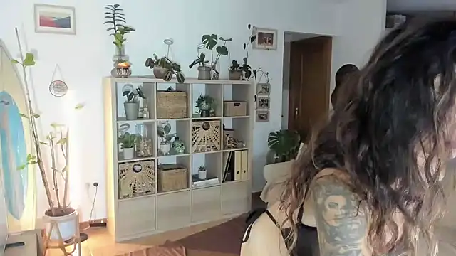 Snapshot of desertd2310 chatting on February 2025 06:41:01 PM desertd2310 online show from February 2025 06:41:01 PM