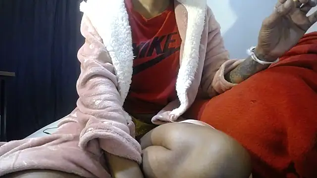 Carameldip online show from May 2026 04:23:02 PM
