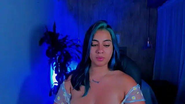 Snapshot of Xisu_ chatting on December 2024 06:53:02 AM Xisu online show from December 2024 06:53:02 AM