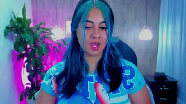 Snapshot of Xisu_ chatting on December 2024 10:24:01 AM Xisu online show from December 2024 10:24:01 AM