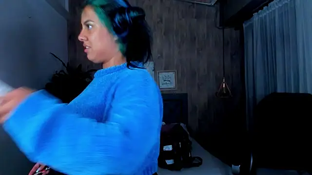 Snapshot of Xisu_ chatting on January 2025 03:33:01 AM Xisu online show from January 2025 03:33:01 AM