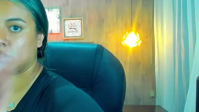 Snapshot of Xisu_ chatting on January 2025 04:03:01 AM Xisu online show from January 2025 04:03:01 AM