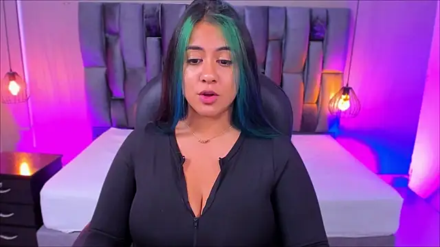 Snapshot of Xisu_ chatting on February 2025 11:44:02 AM Xisu online show from February 2025 11:44:02 AM