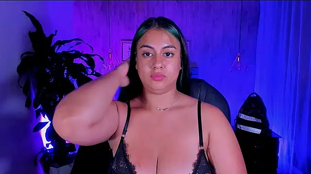 Snapshot of Xisu_ chatting on February 2025 10:04:01 AM Xisu online show from February 2025 10:04:01 AM