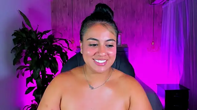 Snapshot of Xisu_ chatting on February 2025 09:56:01 AM Xisu online show from February 2025 09:56:01 AM