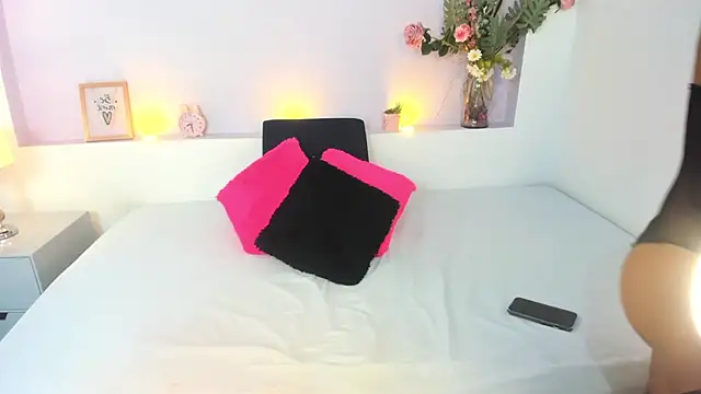 AmyBarton02 online show from December 2024 04:05:01 PM