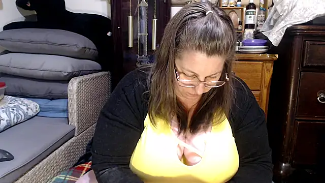 ladyscarlotta online show from February 2025 01:41:01 AM