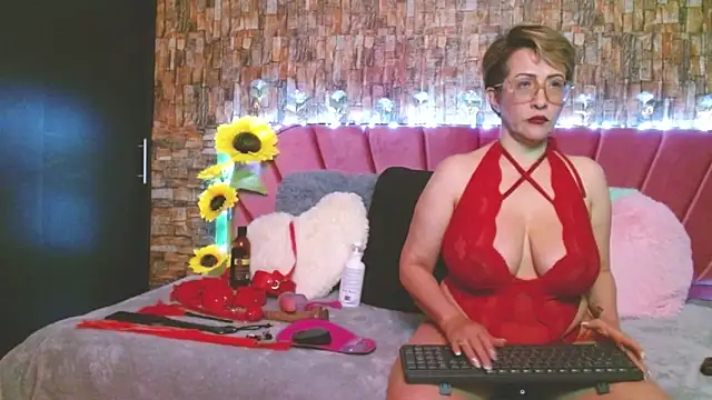 Snapshot of Isabelle_Lov18 chatting on December 2024 03:36:01 AM Isabelle Lov18 online show from December 2024 03:36:01 AM