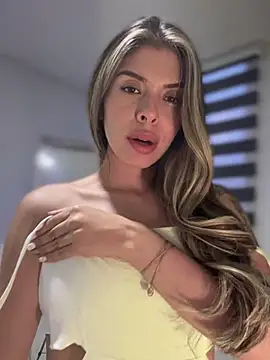 AmmyCollinsW online show from March 2025 10:45:02 PM