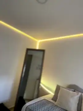 AmmyCollinsW online show from October 2025 08:38:02 PM