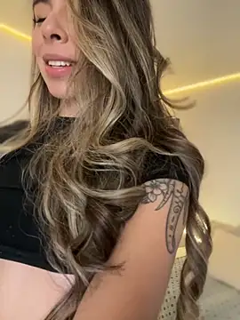 AmmyCollinsW online show from October 2025 08:06:02 PM