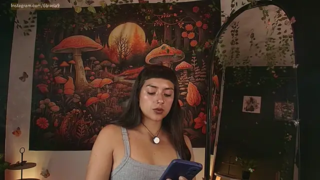 6Briela9  online show from May 2026 04:17:01 AM
