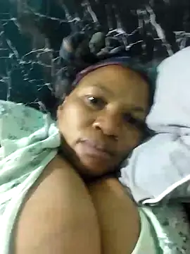 Snapshot of Bustyslave48 chatting on September 2025 04:01:01 AM Bustyslave48 online show from September 2025 04:01:01 AM