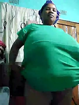 Snapshot of Bustyslave48 chatting on September 2025 10:32:01 PM Bustyslave48 online show from September 2025 10:32:01 PM