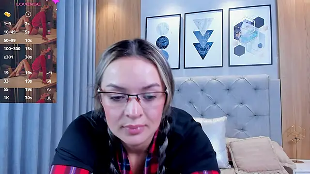 lennabell online show from February 2026 06:17:02 PM