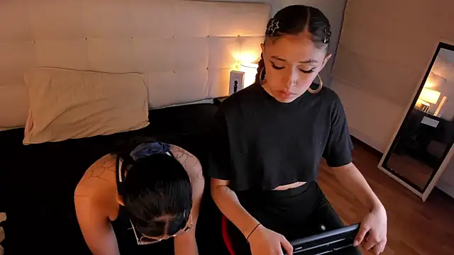 Cintya Kros online show from January 2025 04:55:01 AM