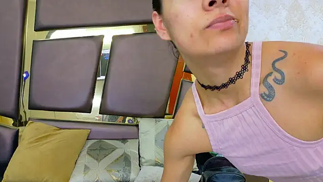 NicoleEsposito online show from March 2026 12:33:11 PM