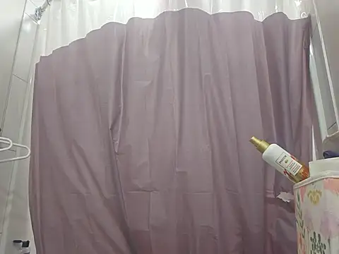 erinSmiles online show from November 2025 06:35:01 AM