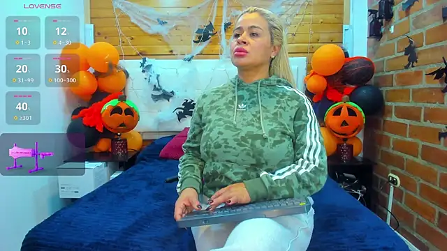 Dulcex69 online show from October 2025 10:00:02 AM