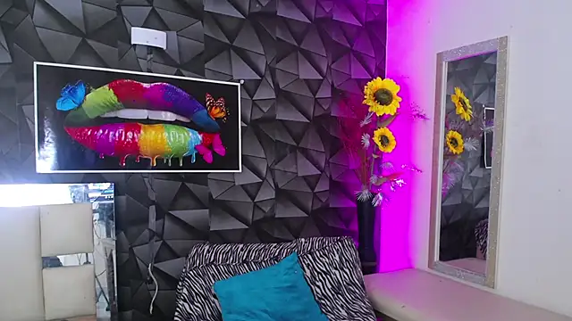 Demitryo online show from February 2025 10:21:02 AM