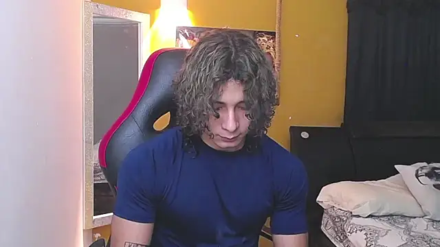 Demitryo online show from February 2025 03:29:02 AM