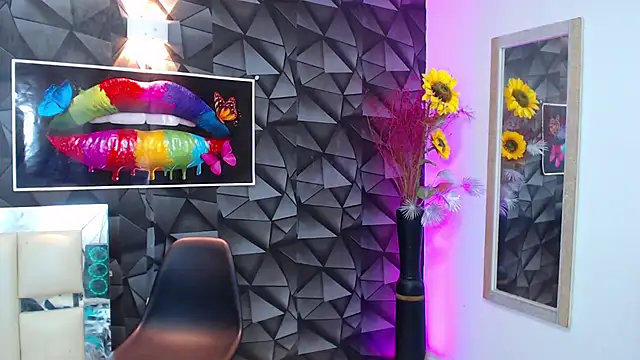 Demitryo online show from March 2025 06:29:01 AM