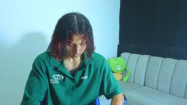 Demitryo online show from September 2025 03:30:02 AM