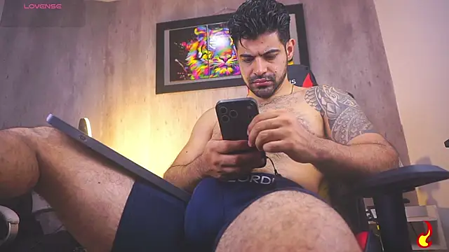 Snapshot of king_hard chatting on May 2026 09:49:01 AM king hard online show from May 2026 09:49:01 AM