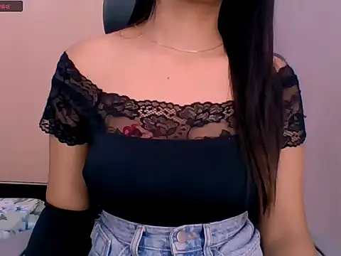 Nicole-wallace online show from October 2025 01:12:02 AM