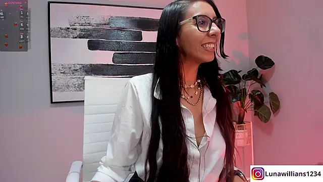 luna willians online show from March 2025 06:23:02 PM