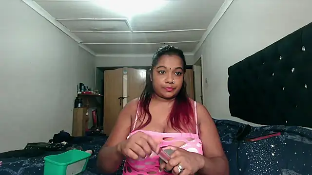 Indianmayaxoxo online show from December 2024 02:46:02 PM