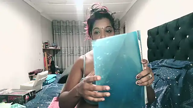 Indianmayaxoxo online show from December 2025 05:31:02 PM