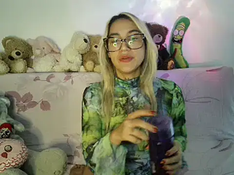 Snapshot of mandy_berrys chatting on September 2025 12:03:01 AM mandy berrys online show from September 2025 12:03:01 AM